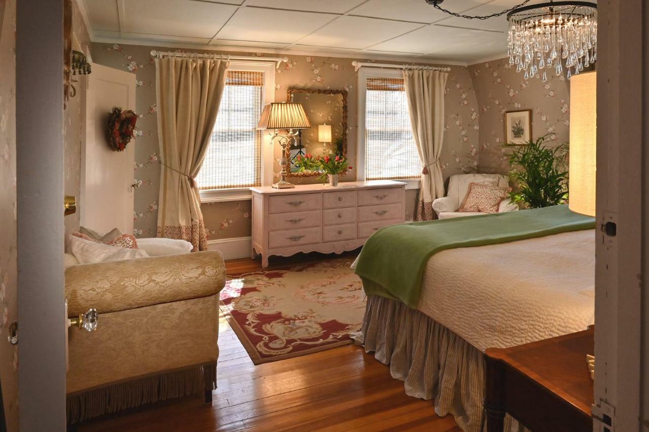 Hilltop House Bed & Breakfast Amenia Exterior foto