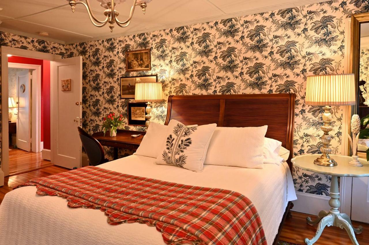Hilltop House Bed & Breakfast Amenia Exterior foto